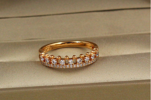 Кольцо Xuping Jewelry мерлон р 19  золотистое