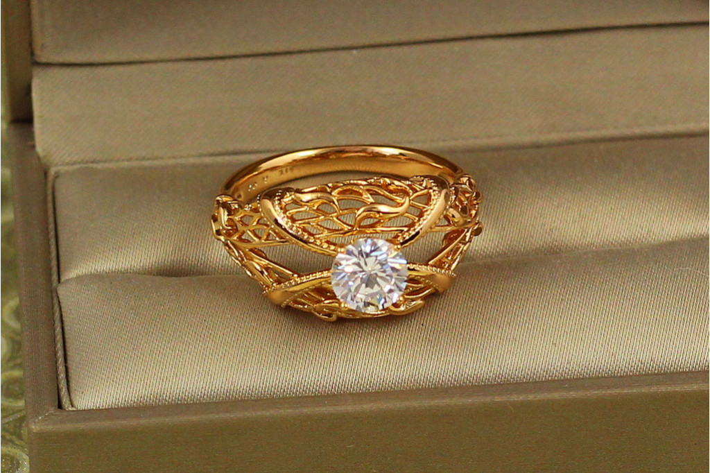 Кольцо Xuping Jewelry гротеск р 20 золотистое