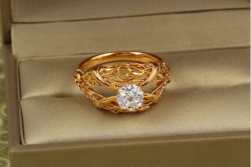 Кольцо Xuping Jewelry гротеск р 20 золотистое