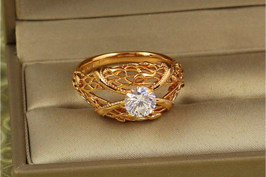 Кольцо Xuping Jewelry гротеск р 20 золотистое