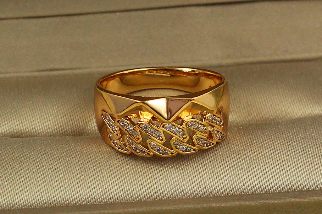 Кольцо Xuping Jewelry пафос р 20 золотистое