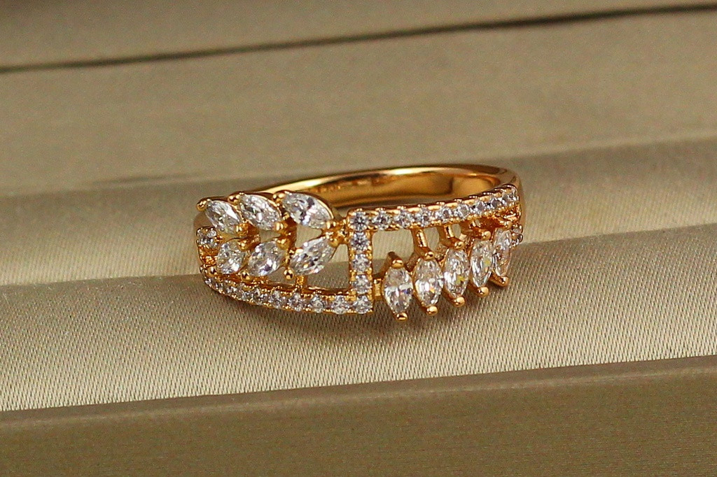 Кольцо Xuping Jewelry триумф р 20 золотистое