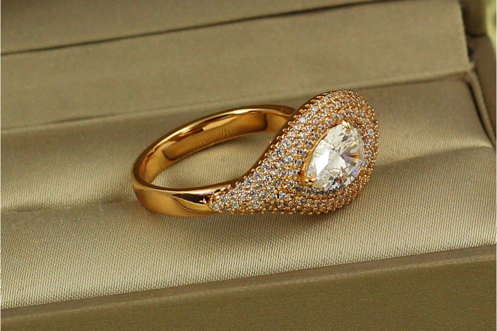 Кільце Xuping Jewelry Павич р 20 золотисте