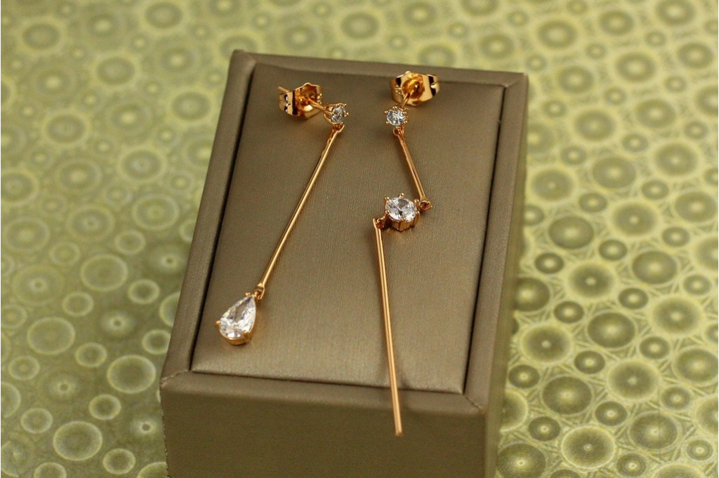 Сережки Xuping Jewelry підвіски Асиметрія 7 см золотисті