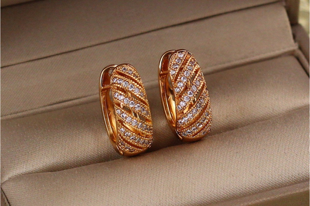 Сережки Xuping Jewelry Мовчання 1,9 см золотисті