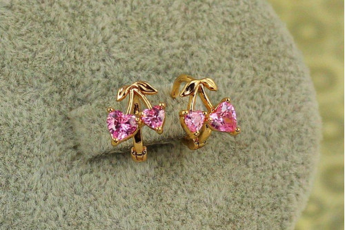 Серьги детские Xuping Jewelry вишенки с розовыми камнями 10 мм золотистые
