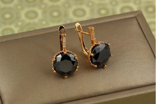 Сережки Xuping Jewelry з великим чорним каменем шестигранна оправа 2 см золотисті