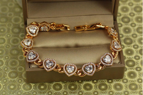 Браслет Xuping Jewelry Сердечки в обідку фіанітів 21,5 см 10 мм золотистий