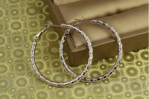 Сережки кільця Xuping Jewelry зі спіральним малюнком 4 см сріблясті