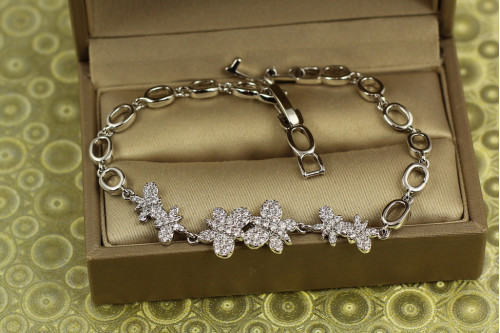 Браслет Xuping Jewelry шість метеликів 17 см 11 мм сріблястий