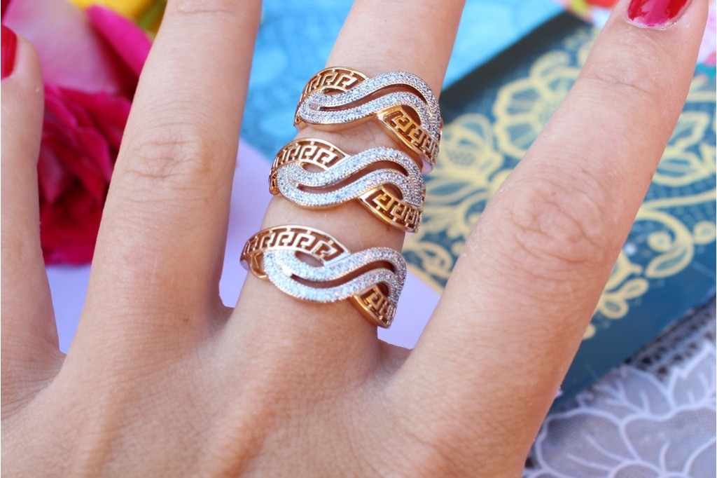 Кільце Xuping Jewelry з родієм дві хвилі з грецьким візерунком р 16 золотисте