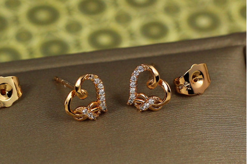 Сережки гвоздики Xuping Jewelry сердечко з нескінченністю 9 мм золотисті