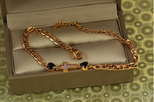 Браслет Xuping Jewelry панцирний з хрестиком і чорними сердечками 17 см 3,5 мм золотистий