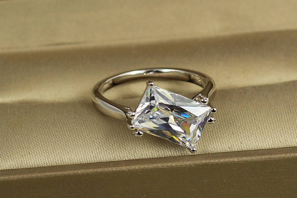 Кольцо Xuping Jewelry большой прямоугольник р 18 серебристое