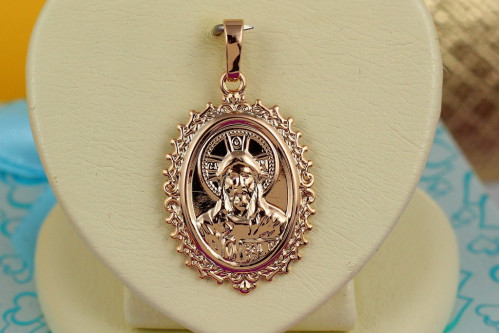 Ладанка Xuping Jewelry овальная с ажурными зубчиками Иисус 3 см золотистая