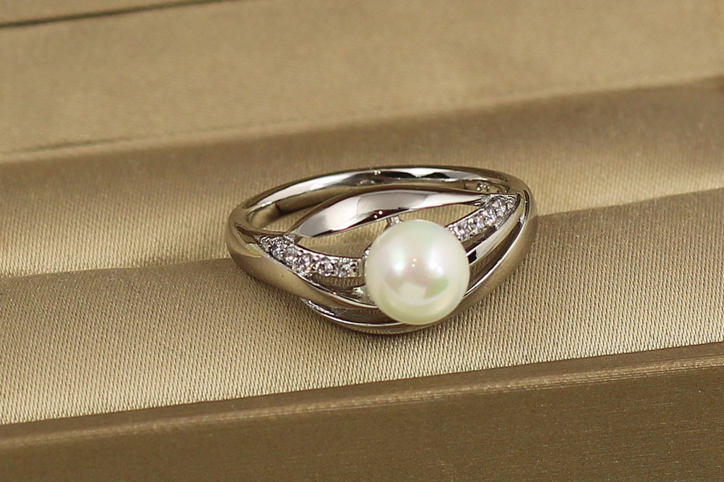Кольцо Xuping Jewelry Дума с жемчужиной р 19 серебристое