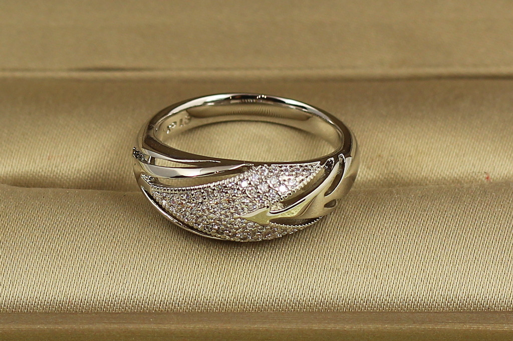 Кільце Xuping Jewelry Напрямок р 18 сріблясте