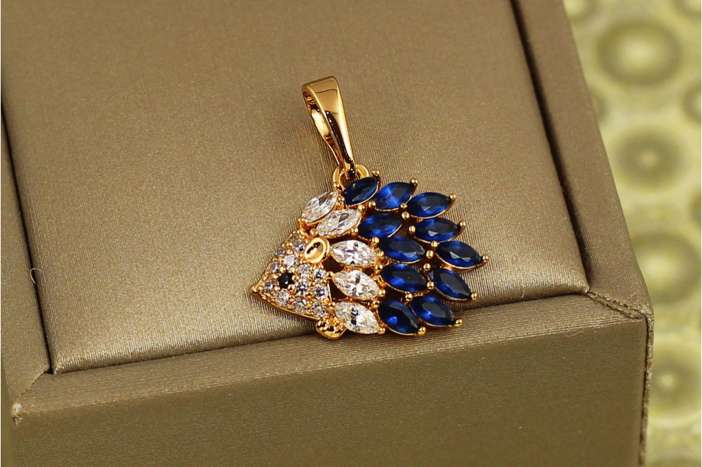 Кулон Xuping Jewelry ежик с синими камнями 1,5 см золотистый