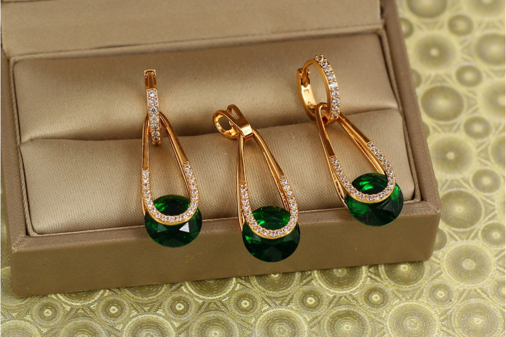 Набор Xuping Jewelry Адажио с зеленым камнем золотистый