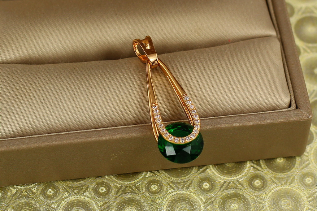 Кулон Xuping Jewelry Адажио із зеленим каменем 2,1 см золотистий