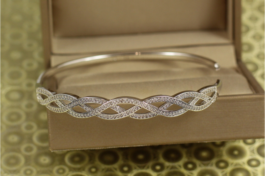 Браслет бенгл Xuping Jewelry Хвилі кохання від 17 см до 19 см сріблястий