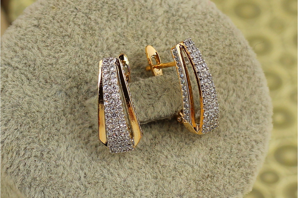 Сережки Xuping Jewelry Призма з родієм 1,8 см золотисті