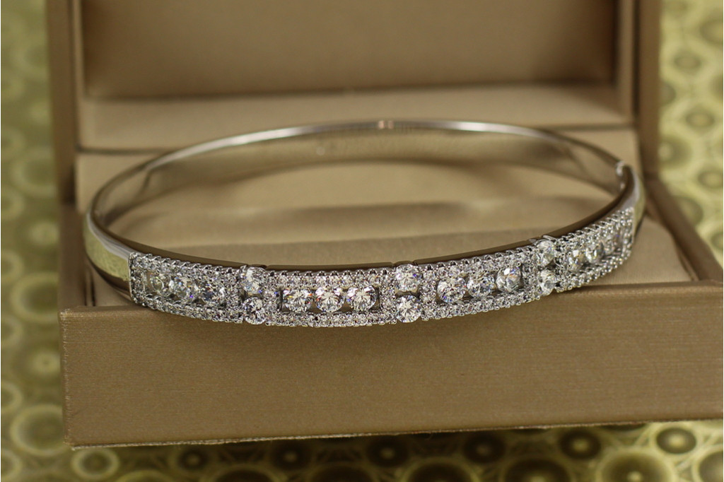 Браслет бенгл Xuping Jewelry Стужа від 17 см до 19 см сріблястий