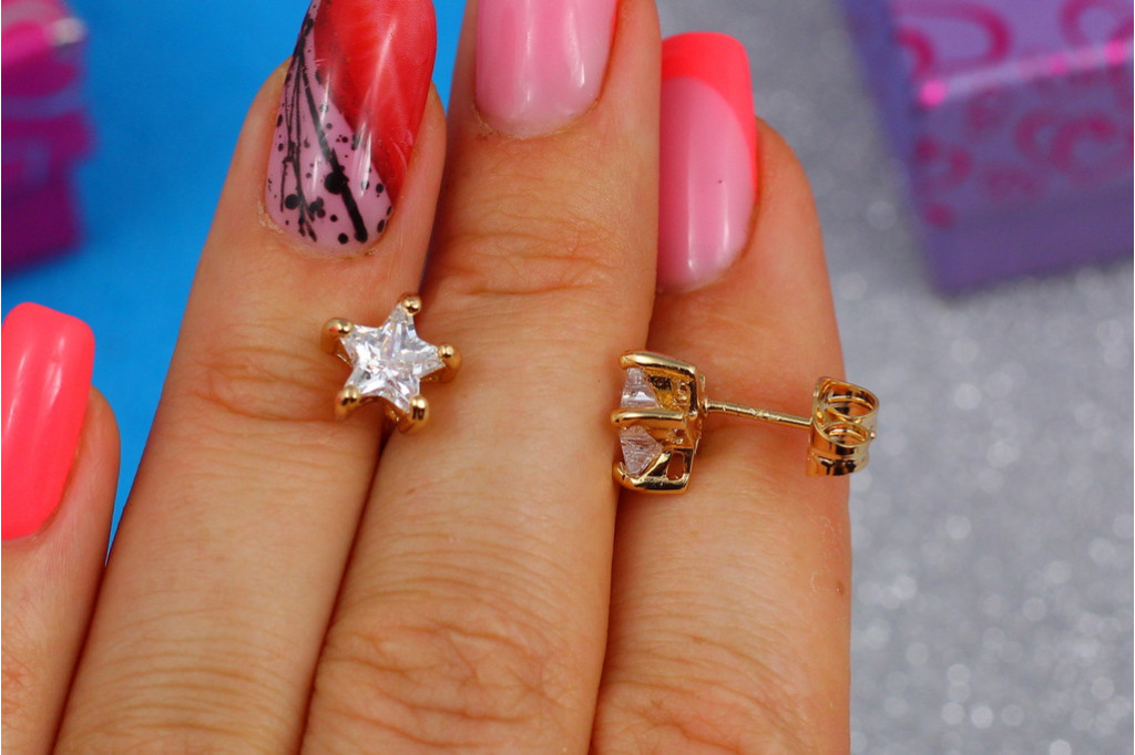 Сережки гвоздики Xuping Jewelry зірочки 8 мм золотисті