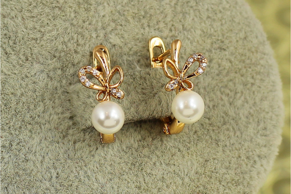 Серьги детские Xuping Jewelry Золушка с жемчужиной 1,4 см золотистые