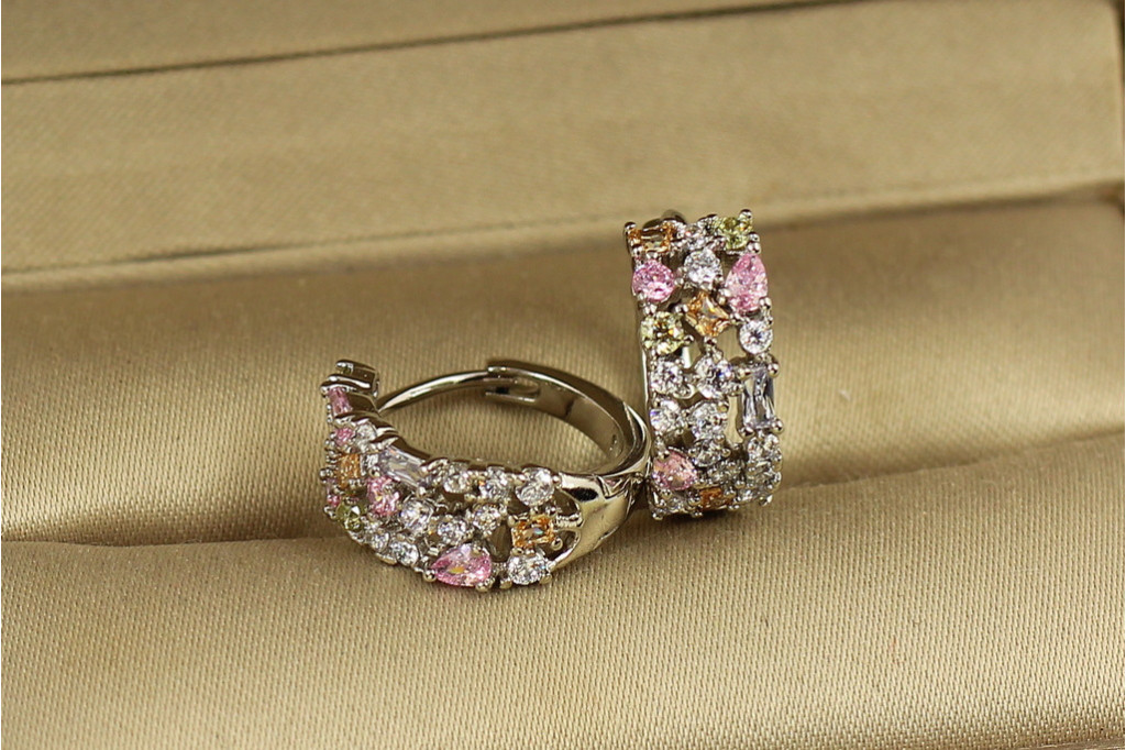 Сережки Xuping Jewelry Фієрія з різнокольоровими каменями 1,5 см сріблясті