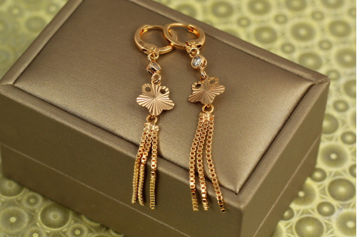 Серьги подвески Xuping Jewelry метелки со снежинкой 6,3 см золотистые