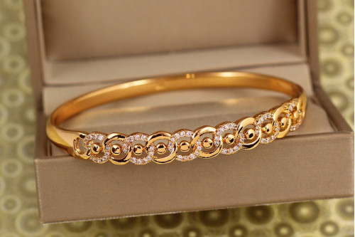Браслет бенгл Xuping Jewelry Танець кіл 60 мм на руку від 17 до 19 см золотистий