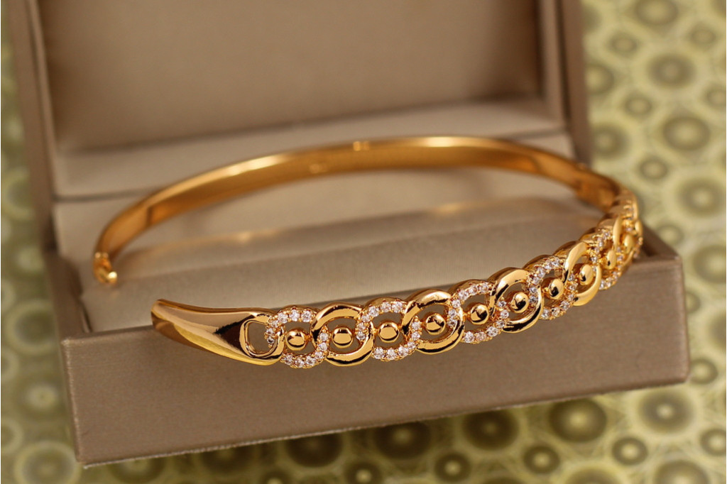 Браслет бенгл Xuping Jewelry Танець кіл 60 мм на руку від 17 до 19 см золотистий