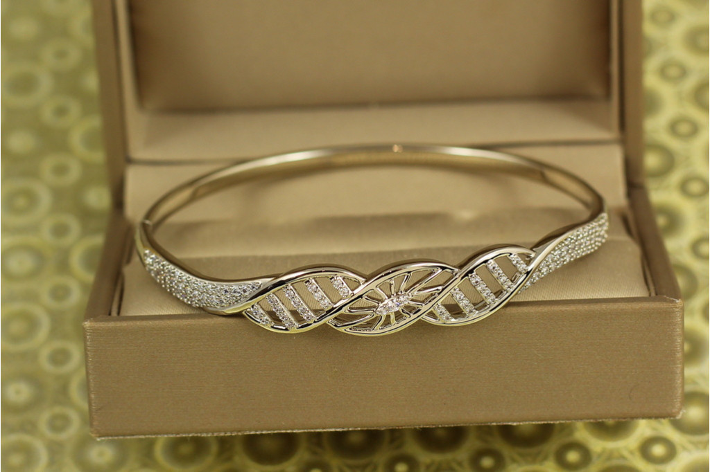 Браслет бэнгл Xuping Jewelry  Волна блеска 57 мм на руку от 16 см до 18 см серебристый