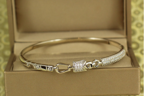 Браслет бэнгл Xuping Jewelry  Грация металла 57 мм на руку от 16 см до 18 см серебристый