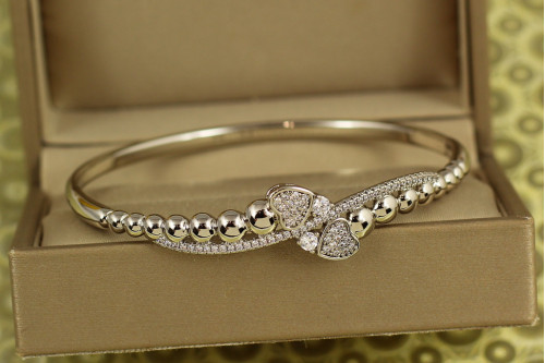 Браслет бенгл Xuping Jewelry Мелодія Серця від 17 см до 19 см сріблястий