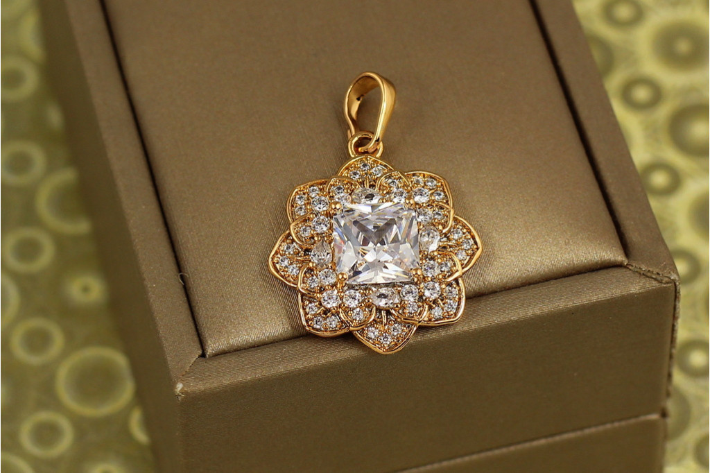 Кулон Xuping Jewelry Персия с белым камнем 2,3 см золотистый