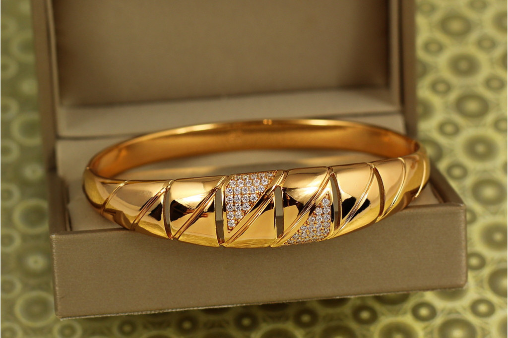 Браслет бенгл Xuping Jewelry Полум'яний вітраж 60 мм на руку від 17 до 19 см золотистий