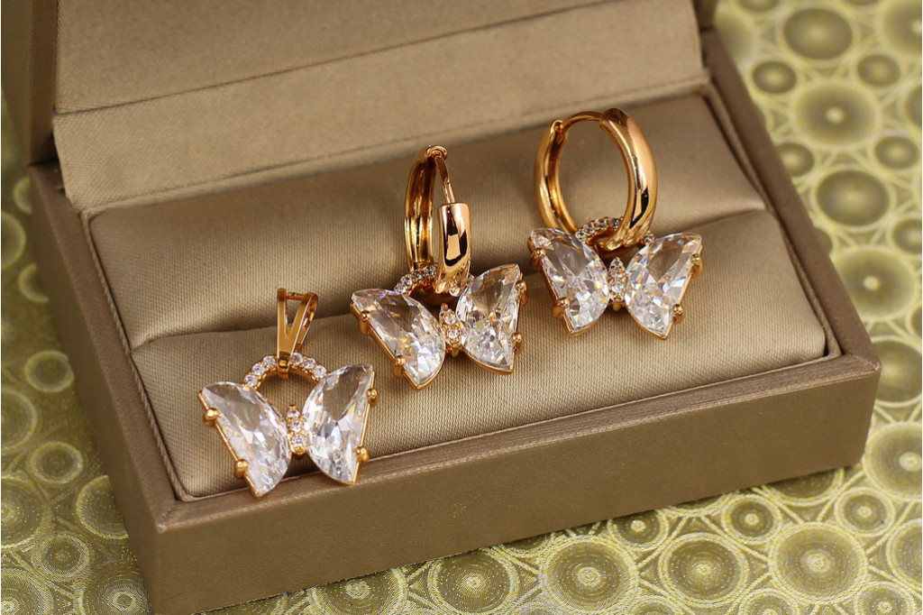 Набор Xuping Jewelry серьги подвески и кулон Хрустальная бабочка золотистый