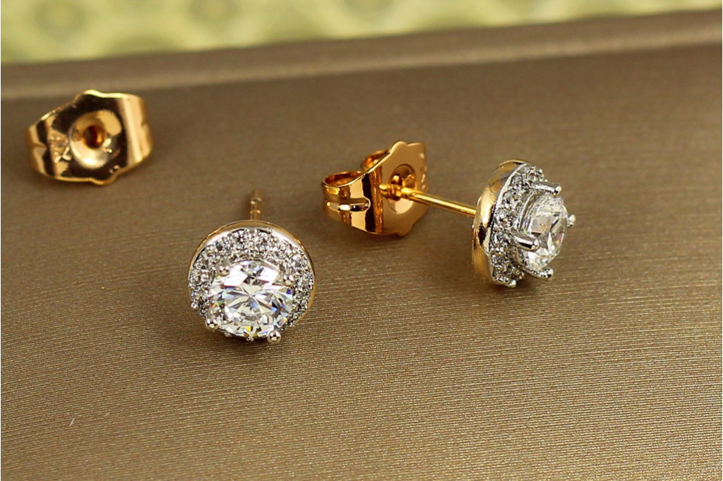 Серьги гвоздики Xuping Jewelry ореол с родием 8 мм золотистые