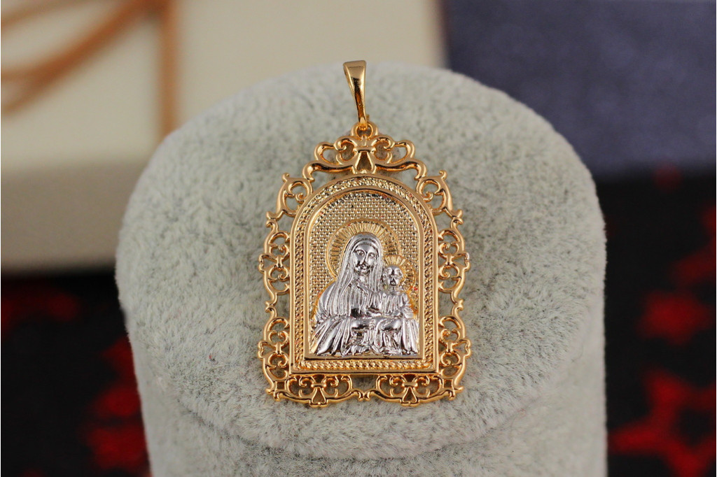 Ладанка Xuping Jewelry ажурна арка Богородиця з немовлям 3 см комбінована