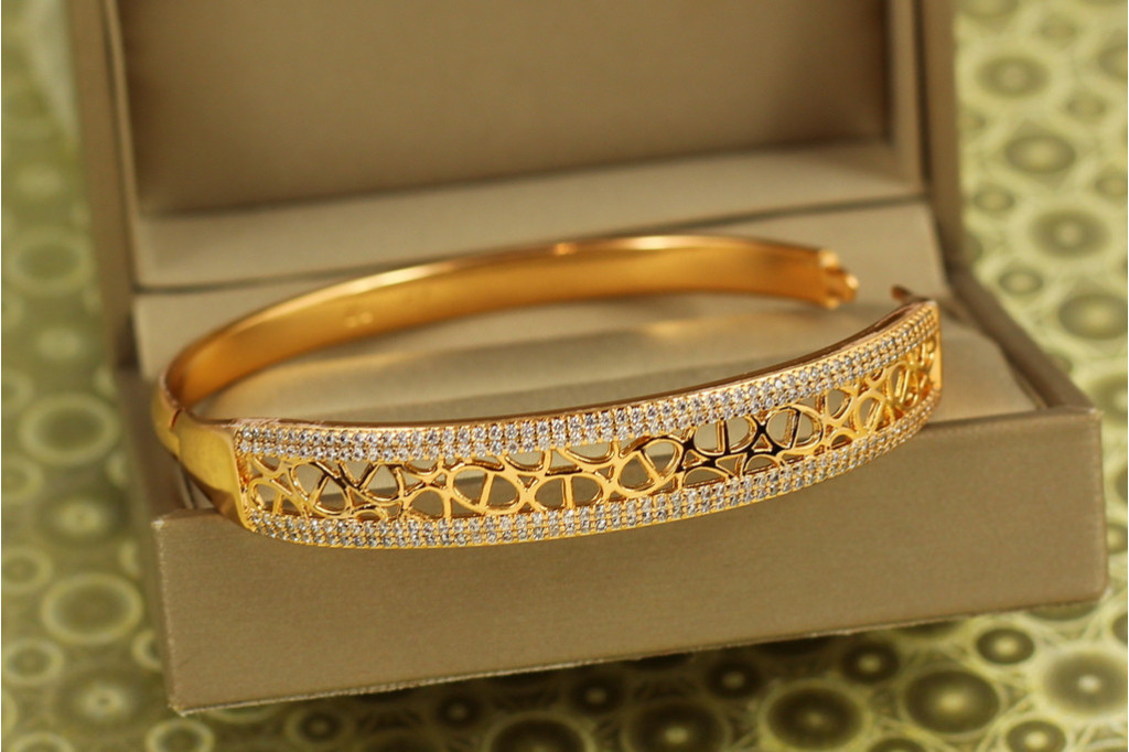 Браслет бенгл Xuping Jewelry Мереживо долі від 16 см до 18 см золотистий