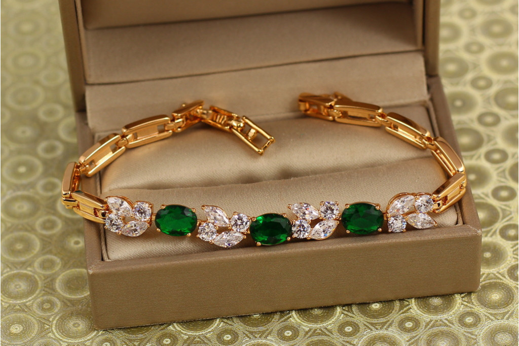 Браслет Xuping Jewelry Зіркопад з зеленими каменями 19,5 см золотистий