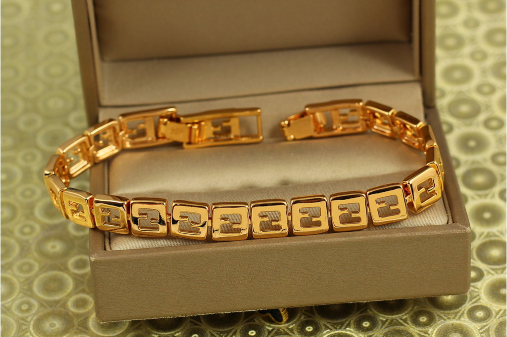 Браслет Xuping Jewelry Греческий ключ 19 см 8 мм золотистый