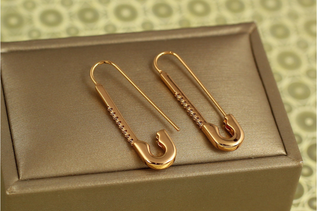 Сережки Xuping Jewelry Елегантна шпилька 3,4 см золотисті