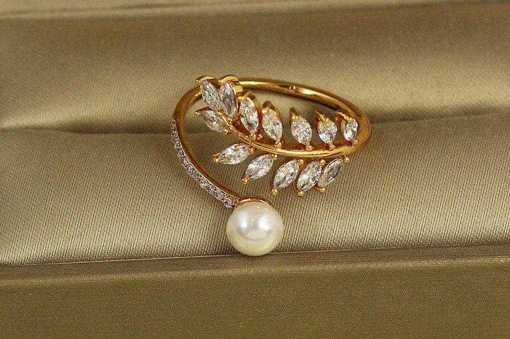 Кільце Xuping Jewelry Фіанітова гілка розсувне р 18 золотисте