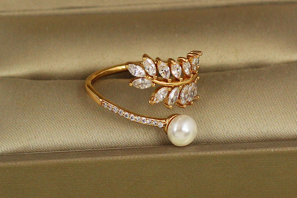 Кільце Xuping Jewelry Фіанітова гілка розсувне р 18 золотисте