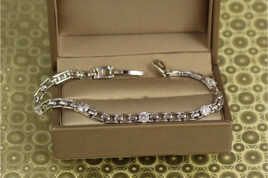 Браслет Xuping Jewelry Манхеттен з круглими каменями 19,5 см 5 мм сріблястий