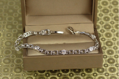 Браслет Xuping Jewelry Манхэттен с круглыми камнями 19,5 см 5 мм серебристый