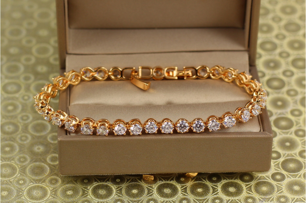 Браслет Xuping Jewelry крупные камни по всей длине 22 см 5 мм золотистый